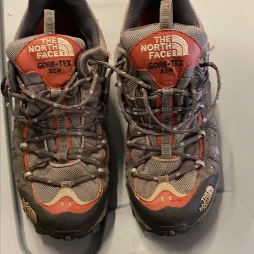 North face shoes size 10.5